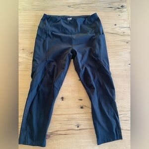 Avia‎ Sheer Leg Panel Capri Leggings Black Women’s Large Preloved